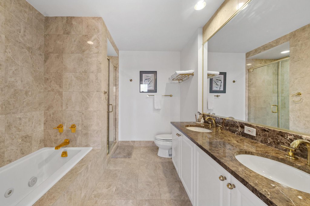 220 Riverside Boulevard, Unit 5K photo 6