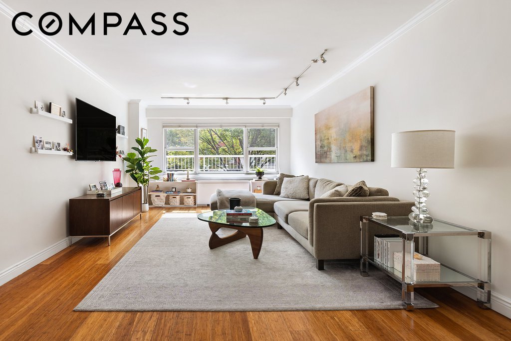 101 West 12th Street, Unit 2N photo 2