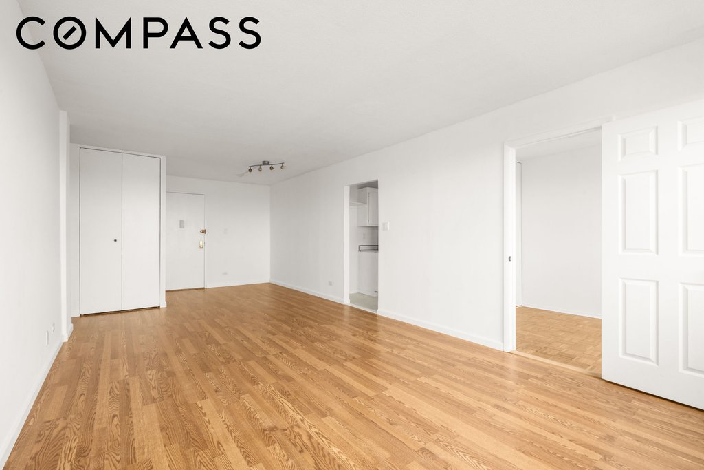39-60 54th Street, Unit 10M photo 4