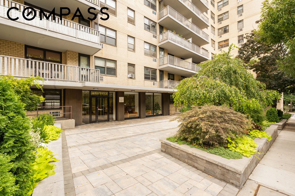 39-60 54th Street, Unit 10M photo 14