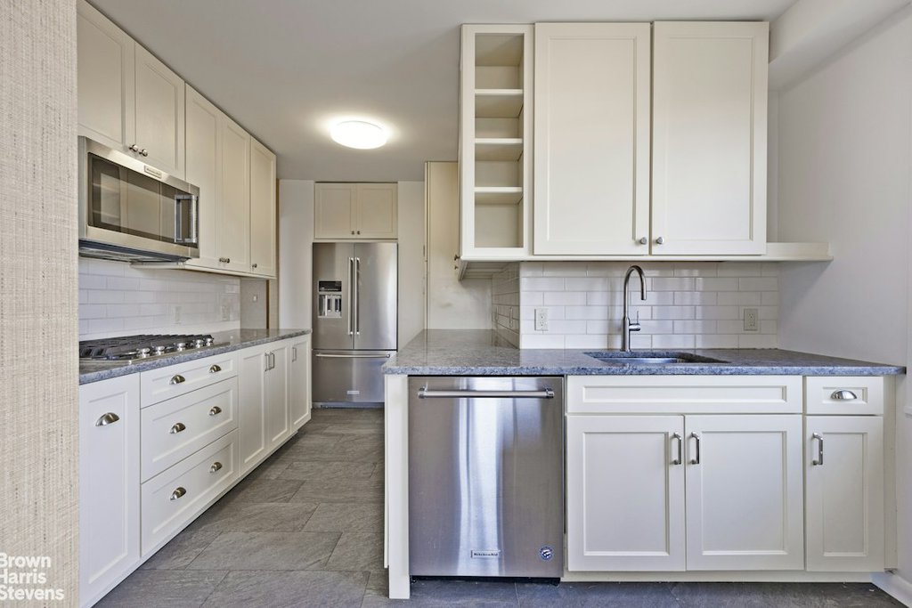 3333 Henry Hudson Parkway, Unit 12S photo 3
