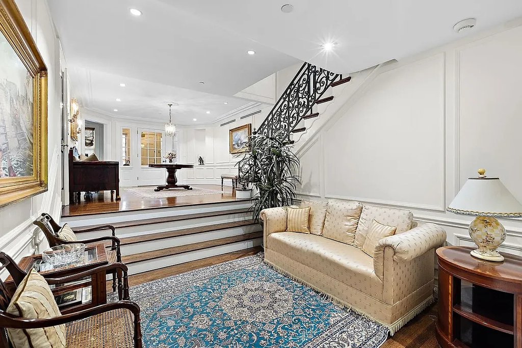 6 East 69th Street – For Sale photo 5