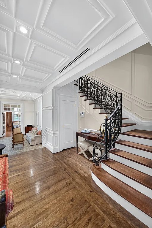 6 East 69th Street – For Sale photo 10
