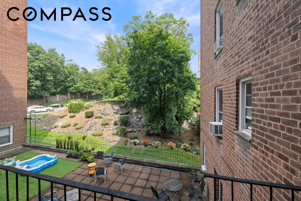 5645 Netherland Avenue, Unit 2F photo 7