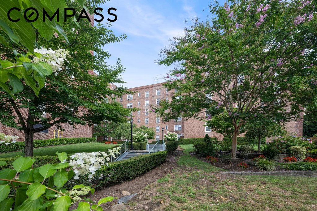 5645 Netherland Avenue, Unit 2F photo 8