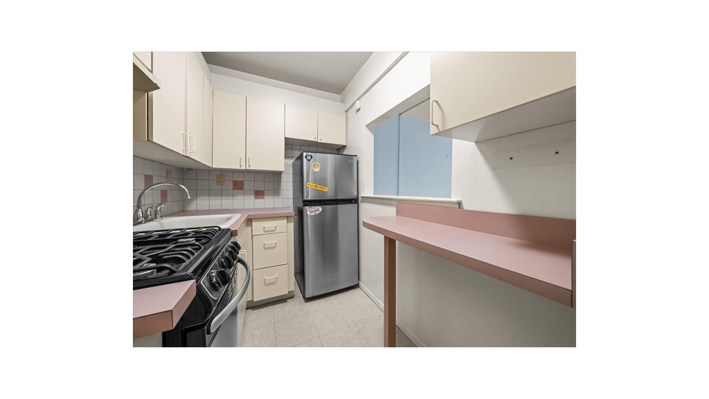 3030 Johnson avenue, Unit 3D photo 4