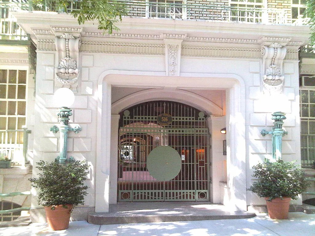 508 East 78th Street, Unit 1M photo 4