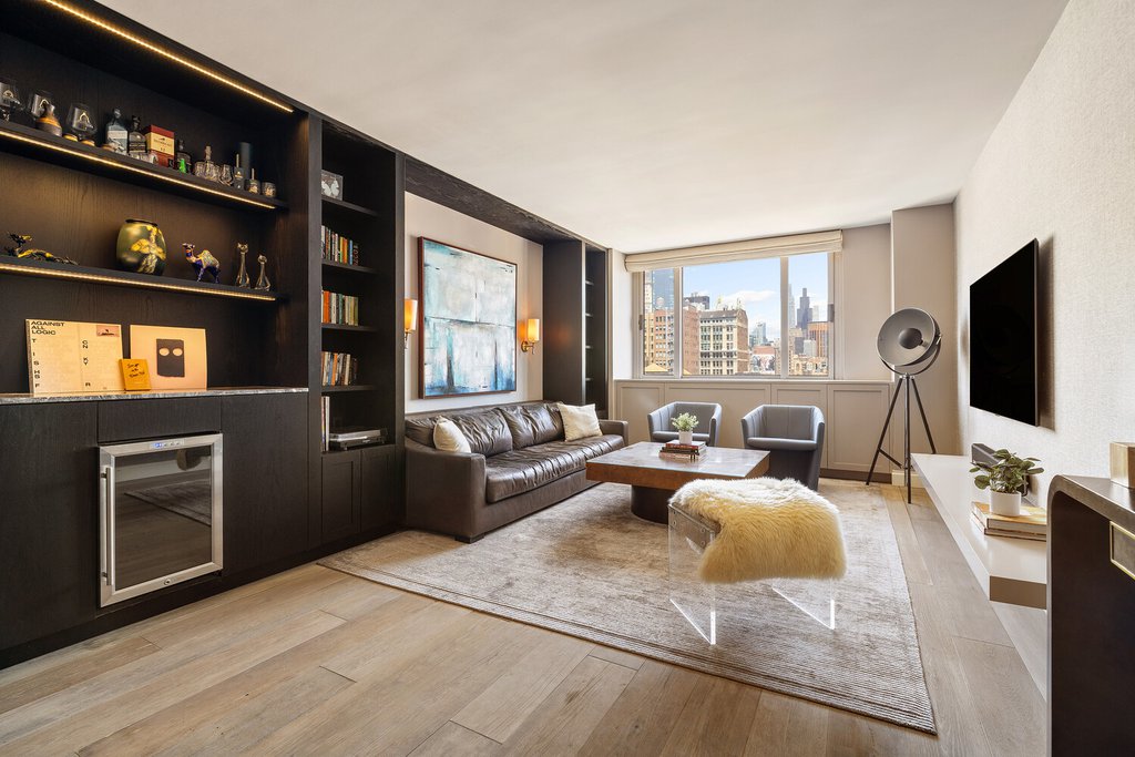 1 Irving Place, Unit 19GC