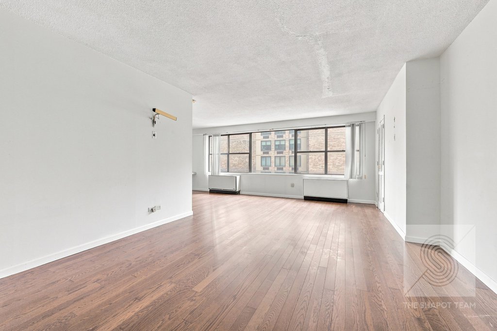1065 Park Avenue, Unit 9D photo 5