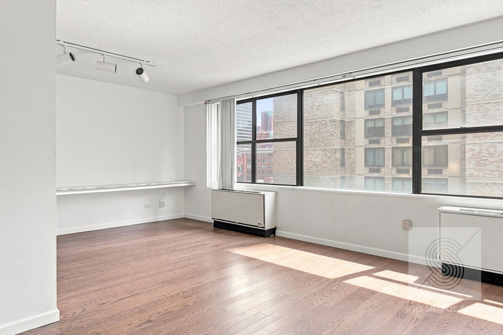 1065 Park Avenue, Unit 9D photo 6