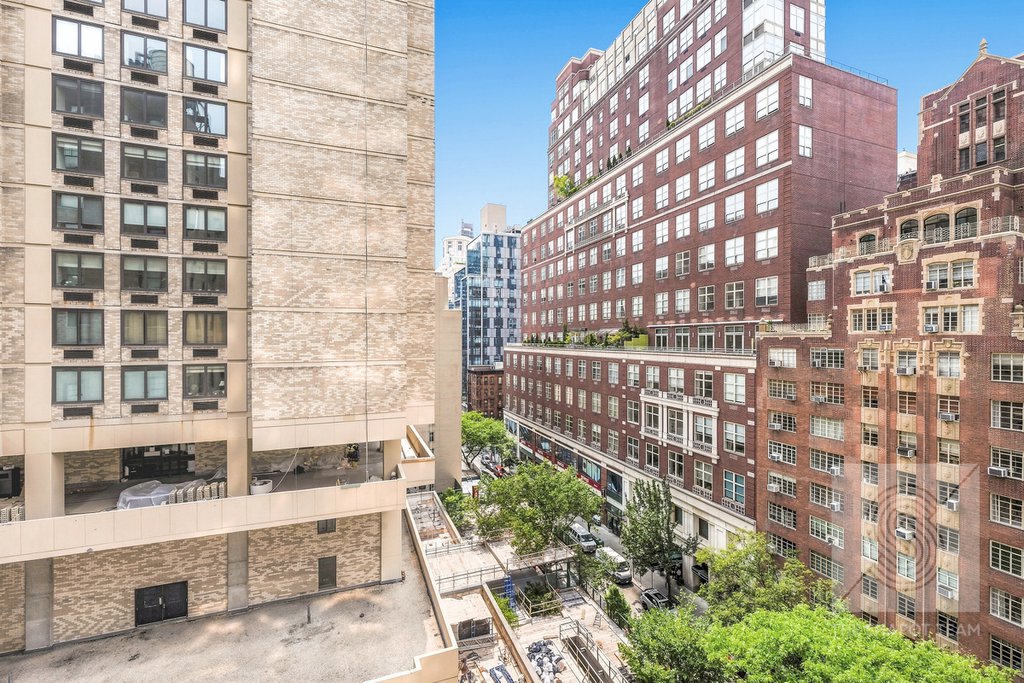 1065 Park Avenue, Unit 9D photo 11