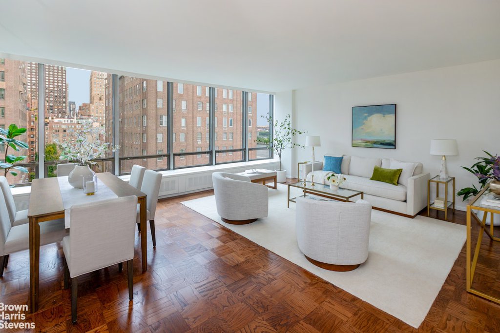 870 United Nations Plaza, Unit 10C photo 3