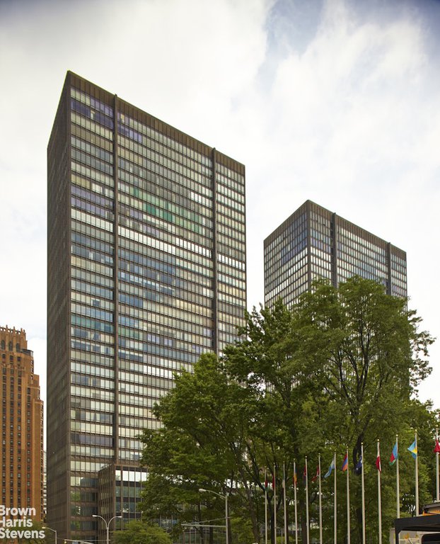 870 United Nations Plaza, Unit 10C photo 15
