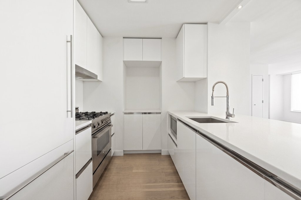 301 West 53rd Street, Unit 15A photo 4