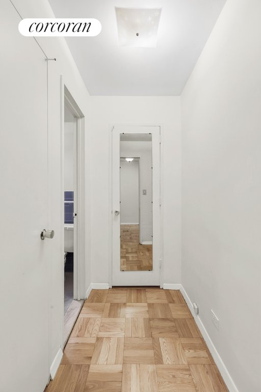 310 Lexington Avenue, Unit 5H photo 16