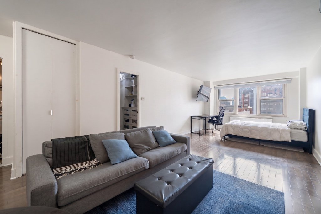 305 East 24th Street, Unit 11K