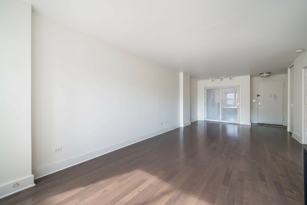 305 East 24th Street, Unit 11K photo 4