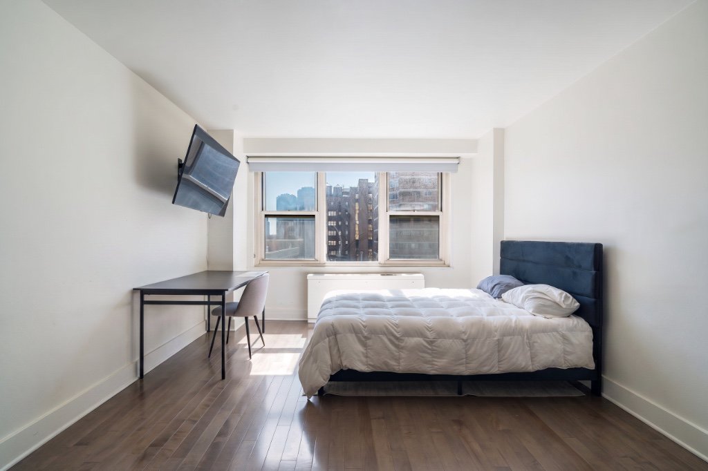 305 East 24th Street, Unit 11K photo 11