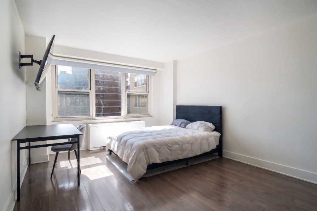 305 East 24th Street, Unit 11K photo 12