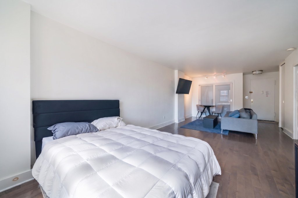 305 East 24th Street, Unit 11K photo 14