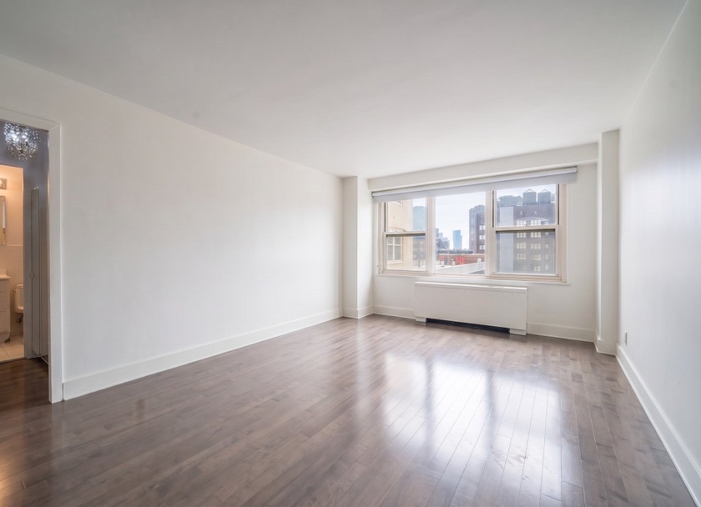 305 East 24th Street, Unit 11K photo 15