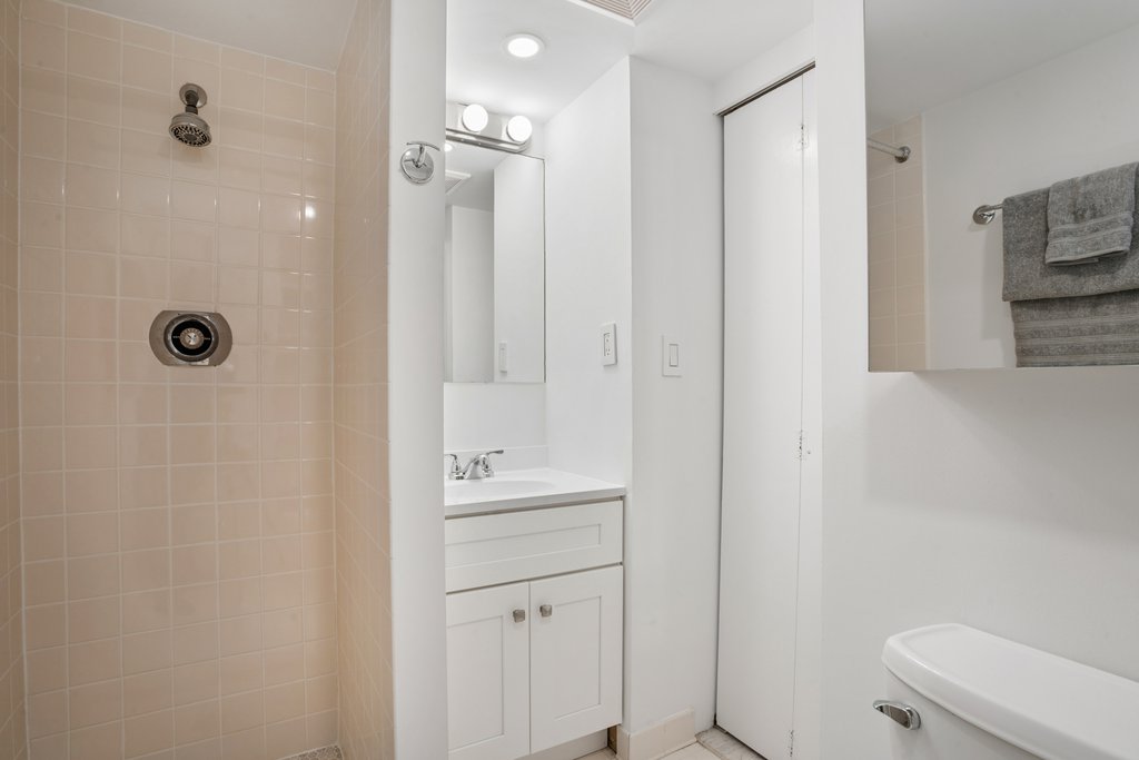 130 Barrow Street, Unit 312 photo 7