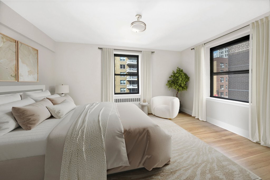 54 East 8th Street, Unit 4J photo 3
