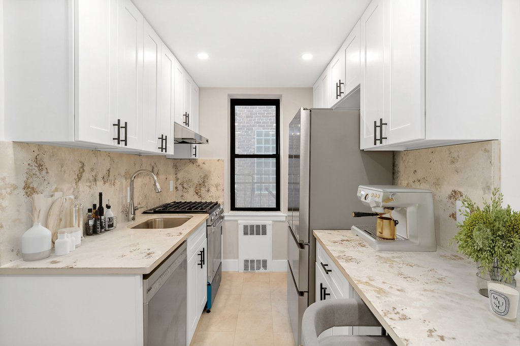 54 East 8th Street, Unit 4J photo 5