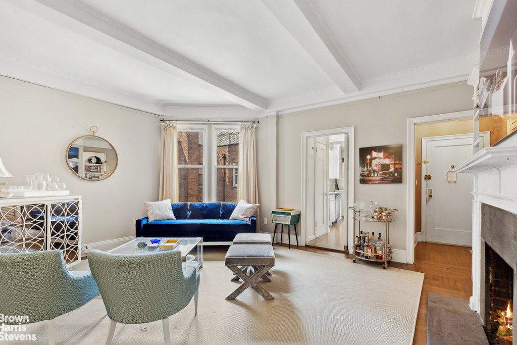 111 East 75th Street, Unit 9A photo 2