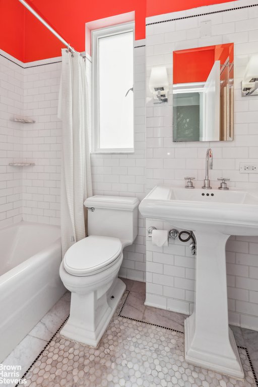 111 East 75th Street, Unit 9A photo 9