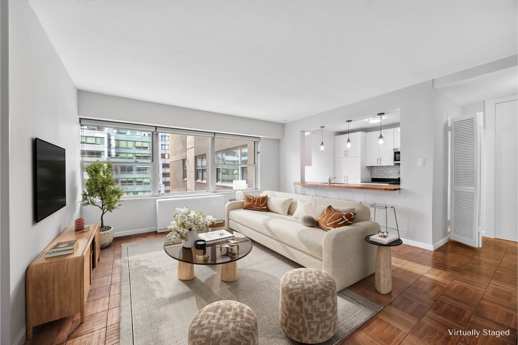 118 East 60th Street, Unit 14F