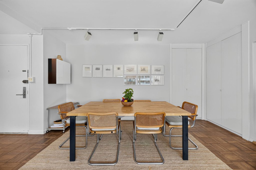 118 East 60th Street, Unit 14F photo 7
