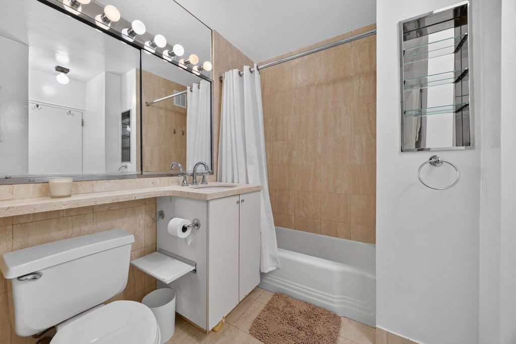 118 East 60th Street, Unit 14F photo 13