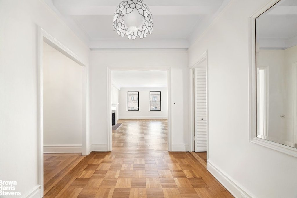 142 East 71st Street, Unit 4A photo 2