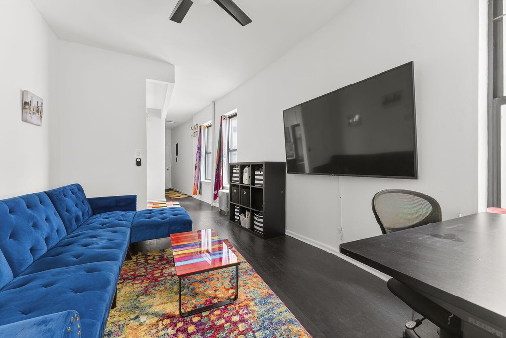 424 East 115th Street, Unit 3D photo 3