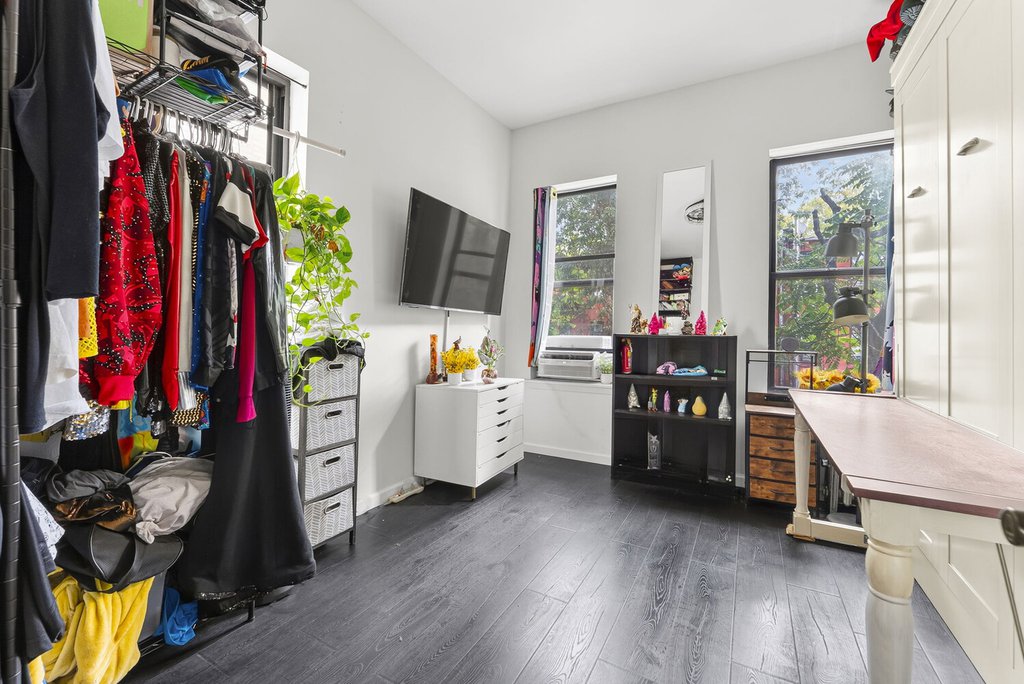 424 East 115th Street, Unit 3D photo 4