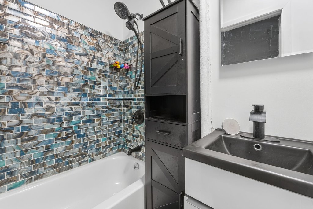 424 East 115th Street, Unit 3D photo 7