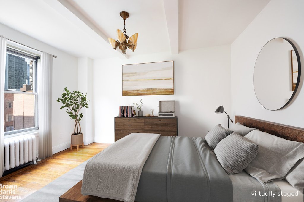 325 West 45th Street, Unit 601 photo 7