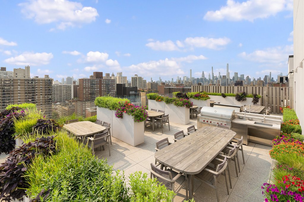250 West 96th Street, Unit 12F photo 17