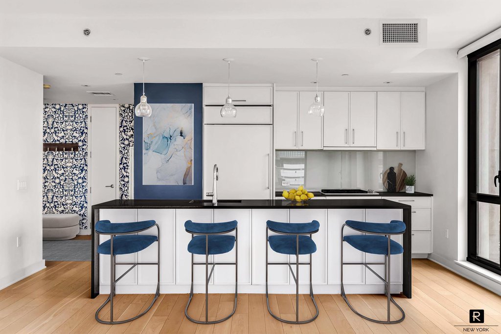 160 East 22nd Street, Unit 18A photo 2