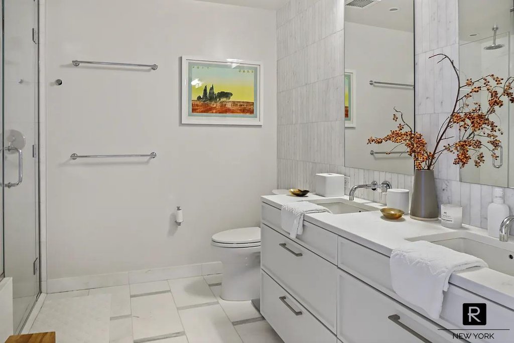 160 East 22nd Street, Unit 18A photo 6