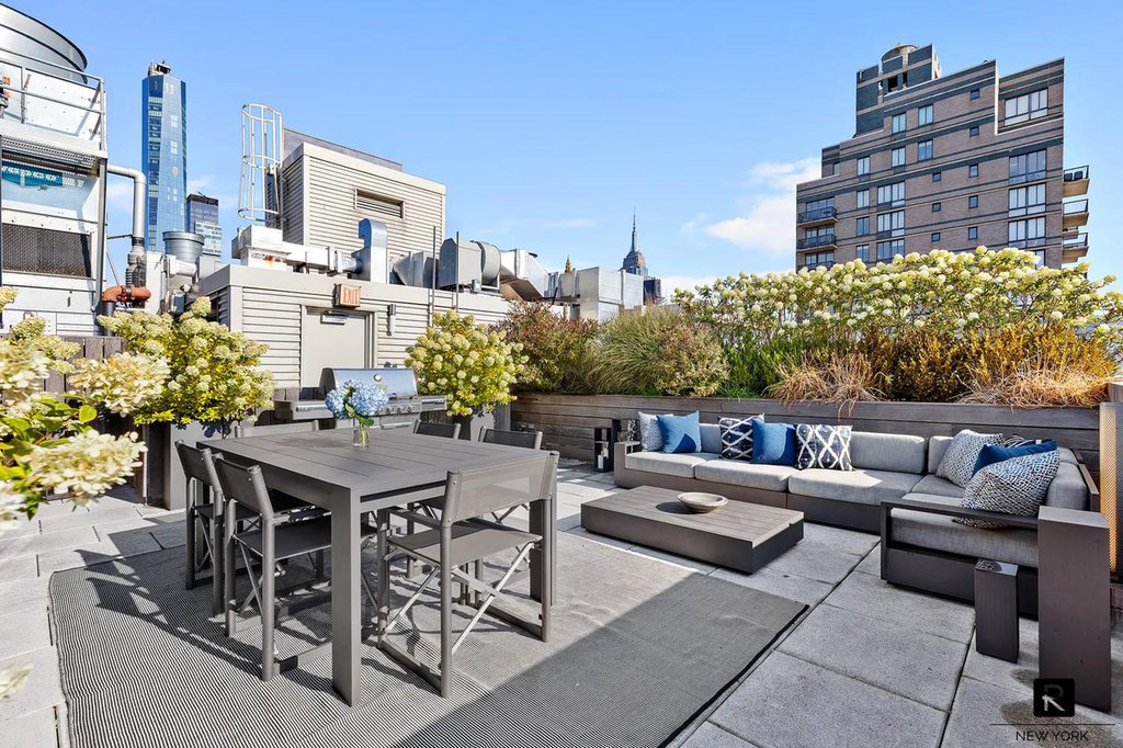 160 East 22nd Street, Unit 18A photo 8
