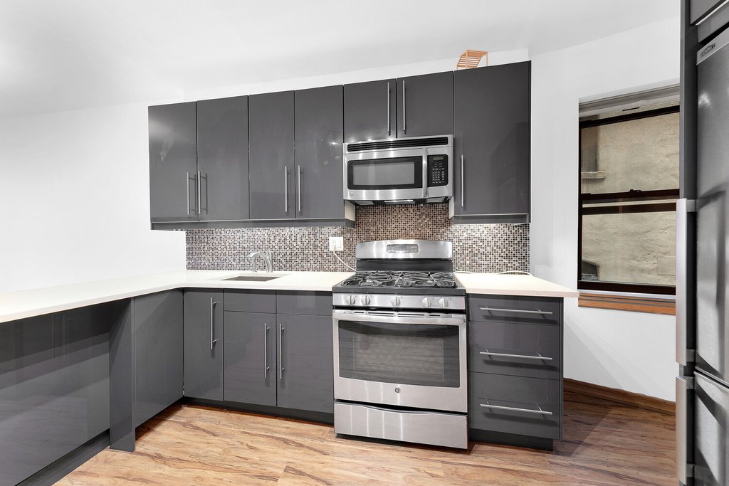 155 West 106th Street, Unit 3C photo 4