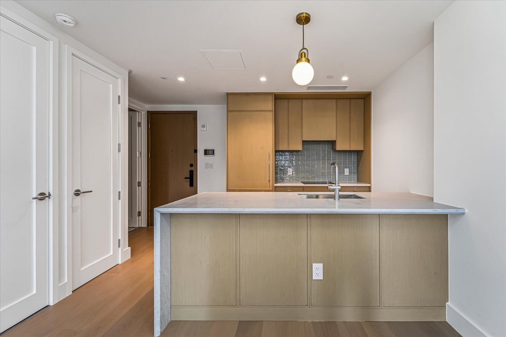 24-01 Queens Plaza North, Unit 504 photo 4