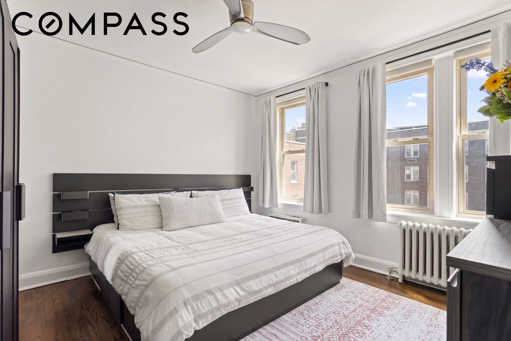 43-10 48th Avenue, Unit 5R photo 3