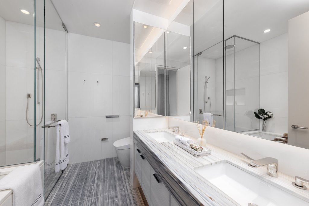 217 West 57th Street, Unit 66N photo 6
