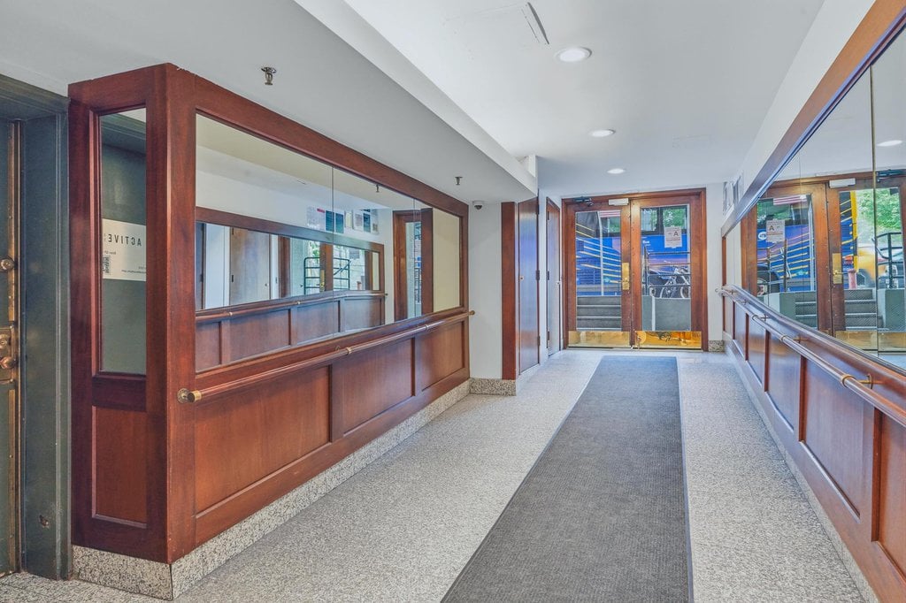 649 Second Avenue, Unit 2H photo 8
