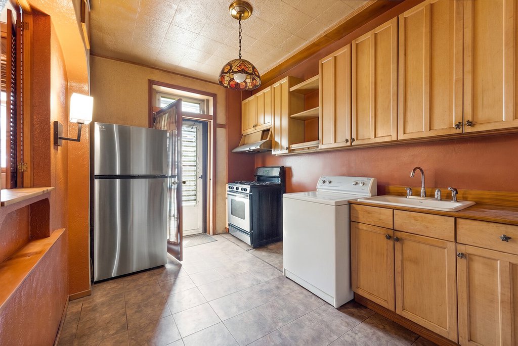 1882 Hart Street – For Sale photo 7