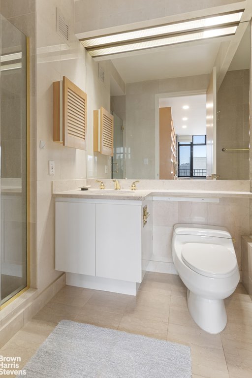 222 Riverside Drive, Unit PH1/C photo 9
