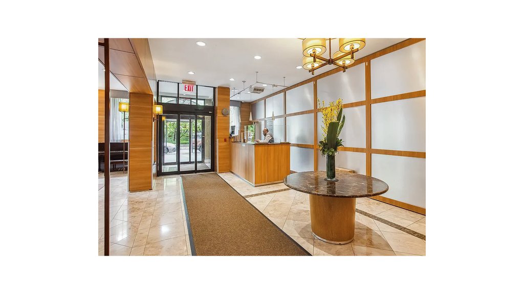 280 Rector Place, Unit 7E photo 8
